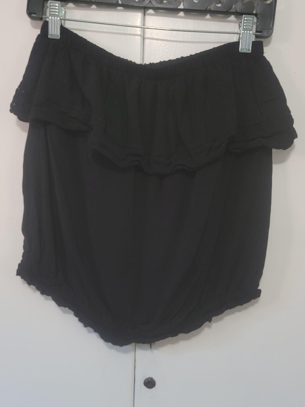 Kirra Black Off-the-Shoulder Ruffle Camisole